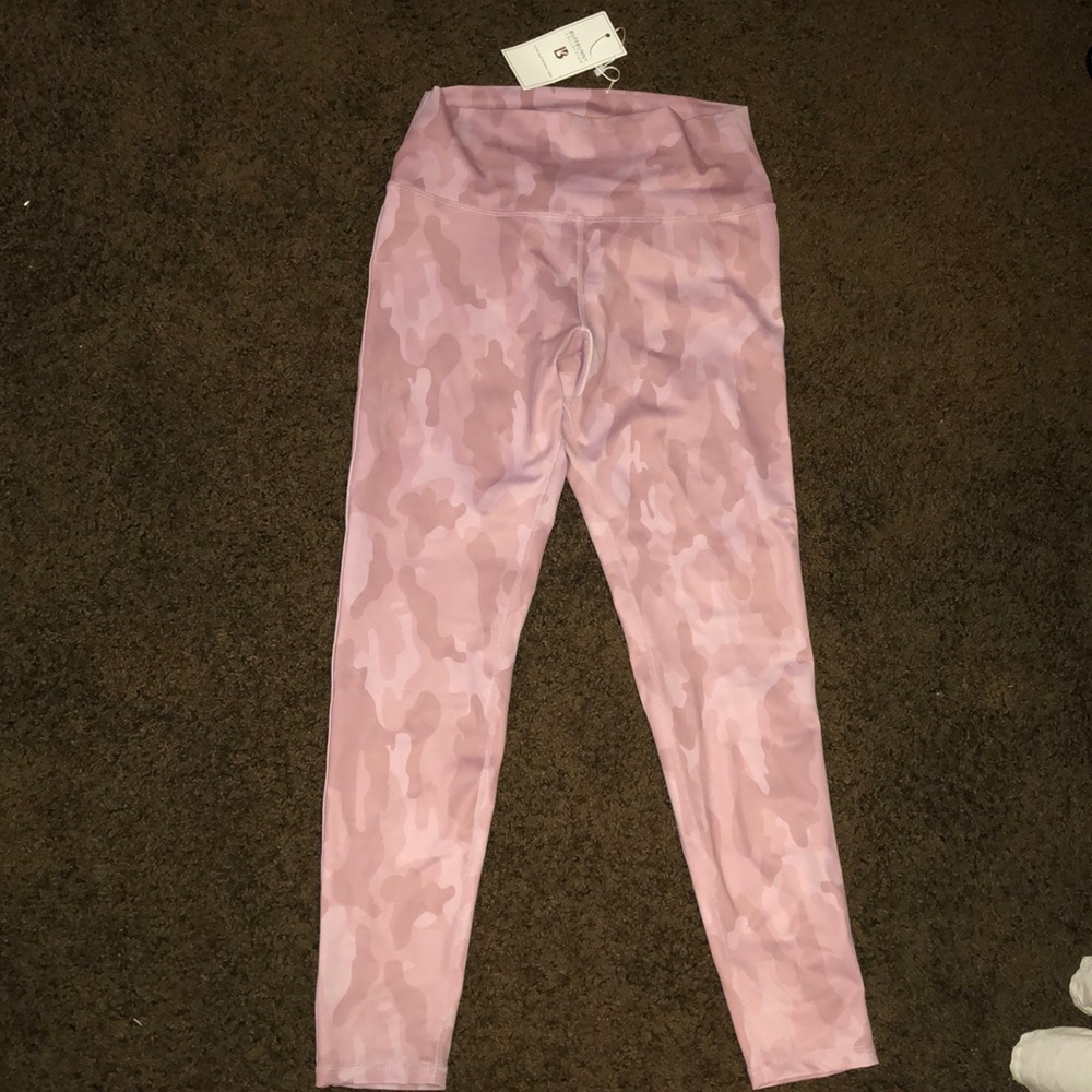 Buff Bunny Mauve camo leggings size large